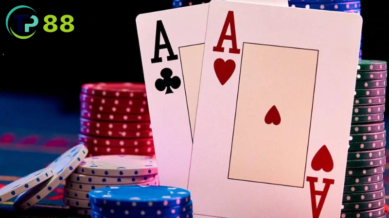 Sảnh Rồng Poker: Cách Chơi, Luật và Mẹo Thắng Cho Người Mới 3 Sảnh rồng: cược quá lớn, lộ bài.